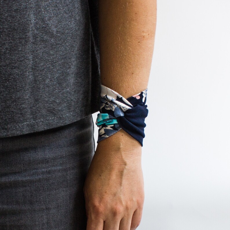 Navy Floral Wrist Cuff Bracelets for Women Scar Covers Cuff Bracelet Fabric Wrist Cuff Tattoo Covers Wrist Cover