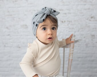 Infant Turban /baby turban / baby girl turban/ knot turban/ knotted Turban/ newborn turban hat/ dark grey turban - Grey & Black Polka Dots