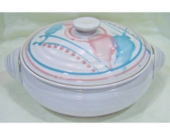 VINTAGE Signed Art Pottery Hand Painted Pink Peppers Stoneware 3QT COVERED CASSEROLE