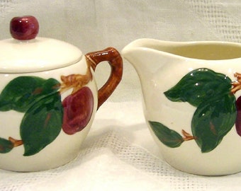 Vintage 1950s Gladding McBean FRANCISCAN Apple Sugar Bowl Creamer SET Calif USA Hand Decorated