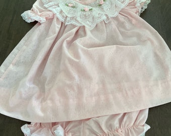 Vintage Infant Dress,vintage,Infant Girl, baby girl dress, infant, bloomers, dress set,dress ensemble,baby,infant dress,6 to 9 months,dress