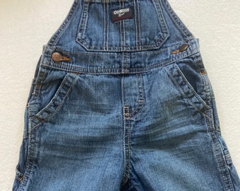 Oshkosh Denim Shortalls, Oshkosh jean,Overalls,Shortalls,Oshkosh shortalls,jean,denim,toddler,18 months ,toddler shortalls