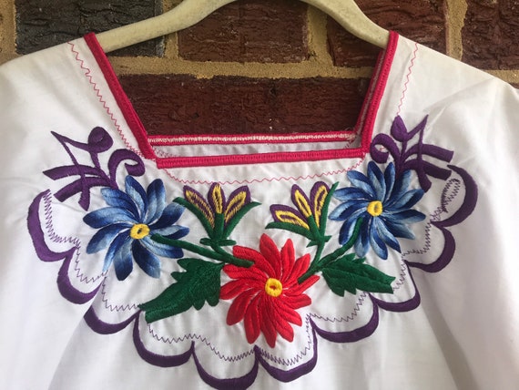 Embroidered floral top, embroidered blouse,Women’… - image 2
