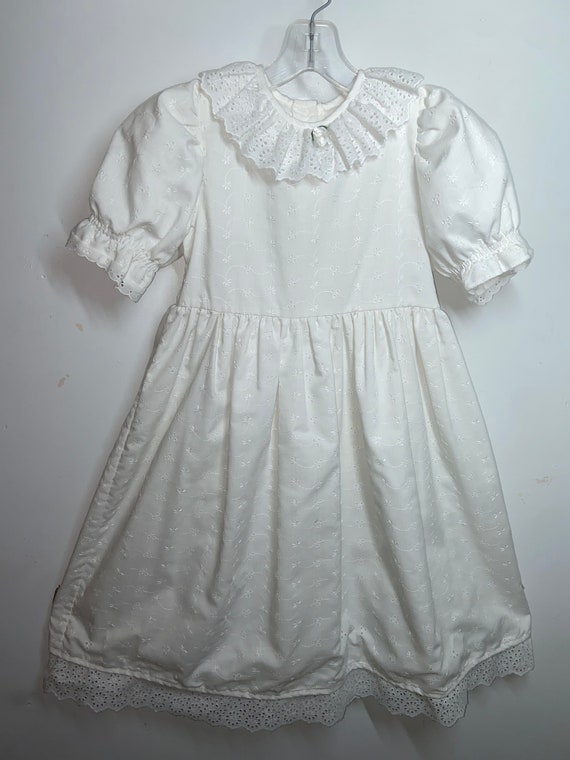 Vintage Girls White Eyelet Dress, vintage,vintage 