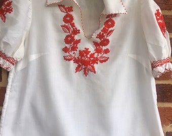 Vintage 70s embroidered blouse,Embroidered top,70s,vintage top,vintage blouse,Hippie,Folkie,Embroidery, vintage,