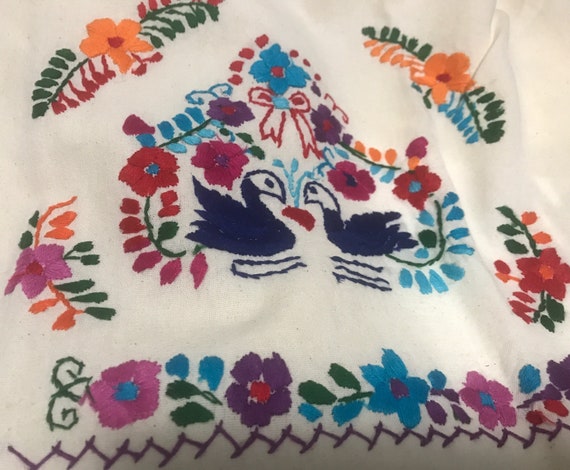 Girls Hand Embroidered Mexican dress,Tehuacan Gir… - image 9