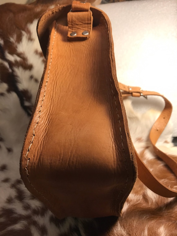 Vintage handmade leather bag/purse - image 3