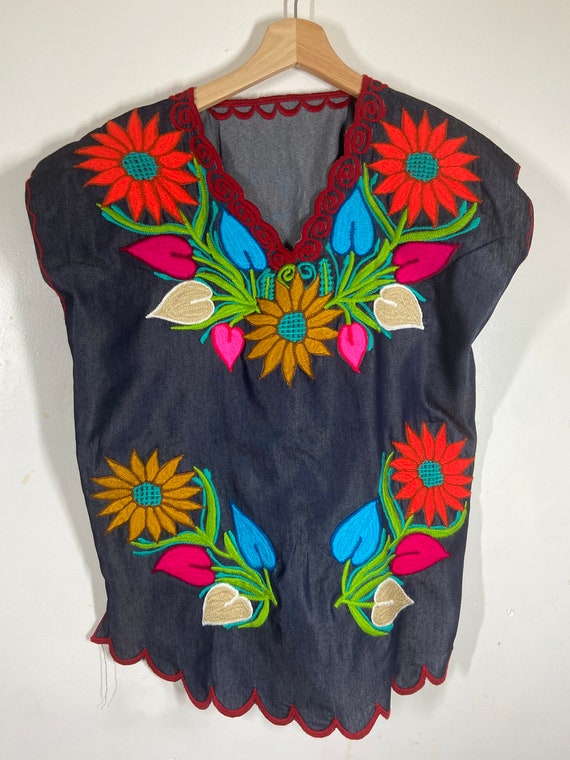 Embroidered floral top, embroidered blouse,Women’s