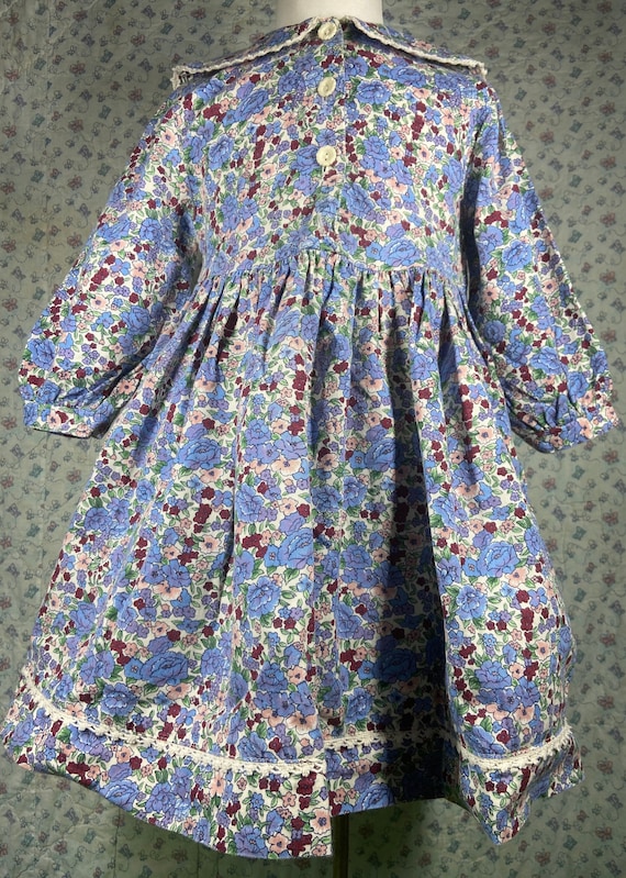 Vintage girls dress,made in USA, girls, floral dre