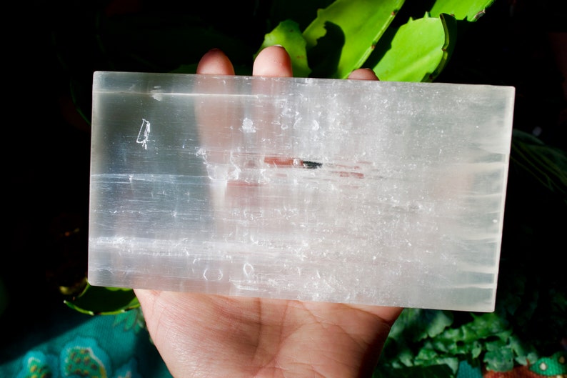 Selenite Charging Plate | 5.7' to 6.3' 