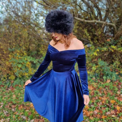 Shoulder Swing Dress 