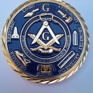 Masonic A Brotherhood of Man under The fatherhood of God Commemorative Master Mason Golden Coin