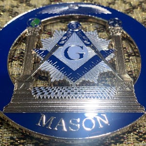 Large 3” round white blue Enamelled MASONIC Car Emblem/Decoration/Badge/Decal. Square & Compasses. Freemasonry, Masons, Lodge Enamel Badge,