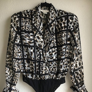 Cache 90er SM Schwarz Gold Metallic Weiß Burnout Schimmer Schal Drapierte Spitze Body Top