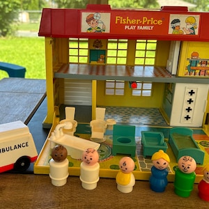 Vintage Fisher Price Little People Hospital Dentist Operating Table Bed Doctors