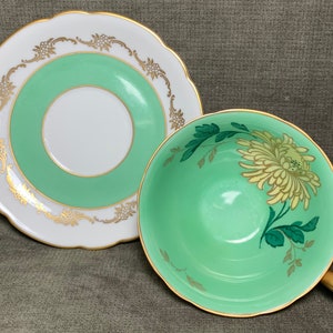 Rare Vintage Royal Bayreuth Yellow Chrysanthemum Gold On Jade Green Cup Saucer