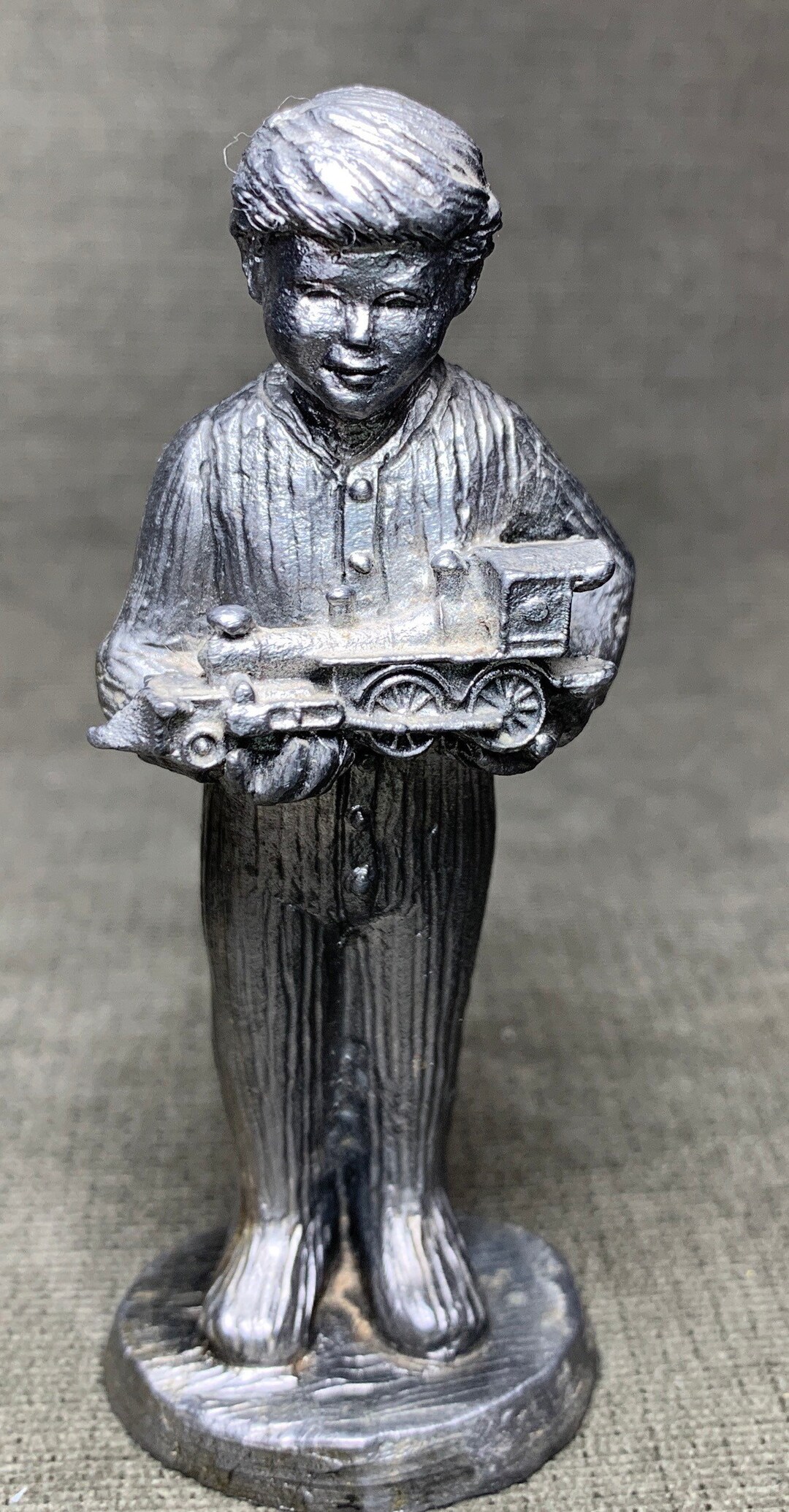 Michael Ricker Pewter Figurine Boy With His Christmas Train 11853