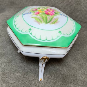 Vintage Morimura Vanity Dresser Dish with Lid Green Floral Hand Painted Japan