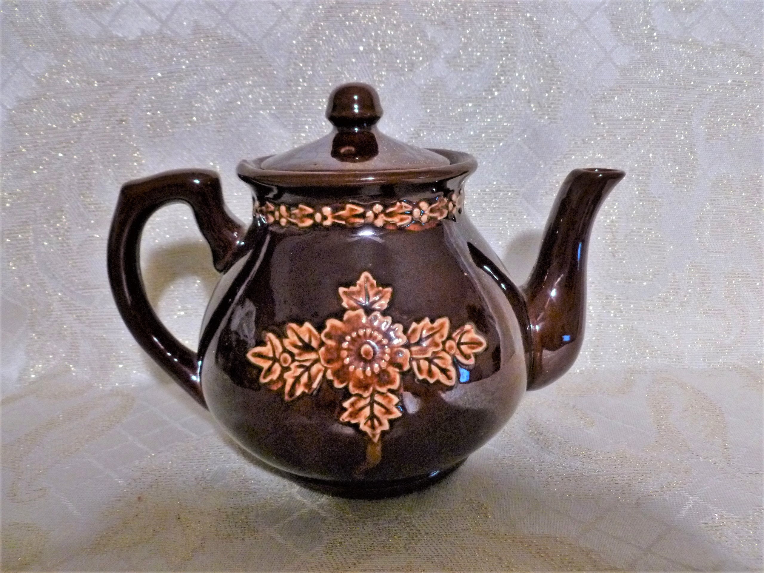 Carmel Collectibles Offers A Vintage Made In Occupied Japan Teapot