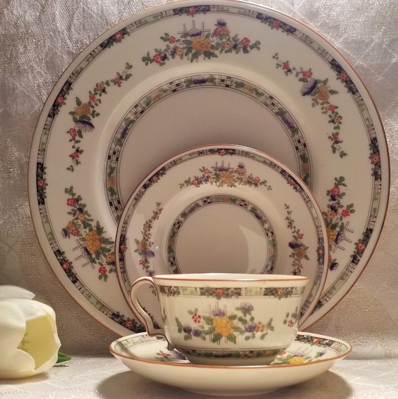 Royal Doulton The Kenilworth Pattern 1926 Four Pieces Exceptional Floral Moriage Design Beautiful Display Always FREE Domestic SHIPPING