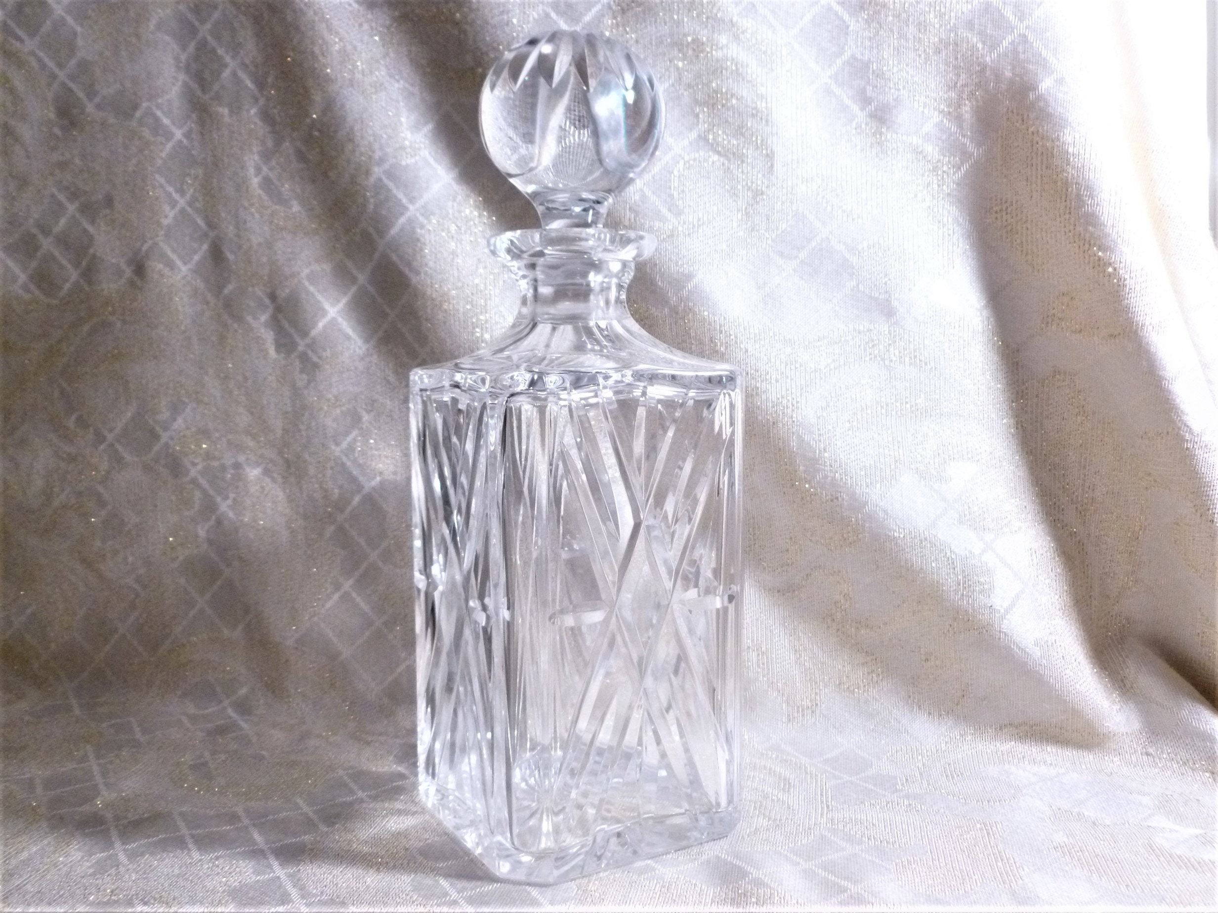 Vintage Crystal Decanter With Stopper Elegant Design Exceptional