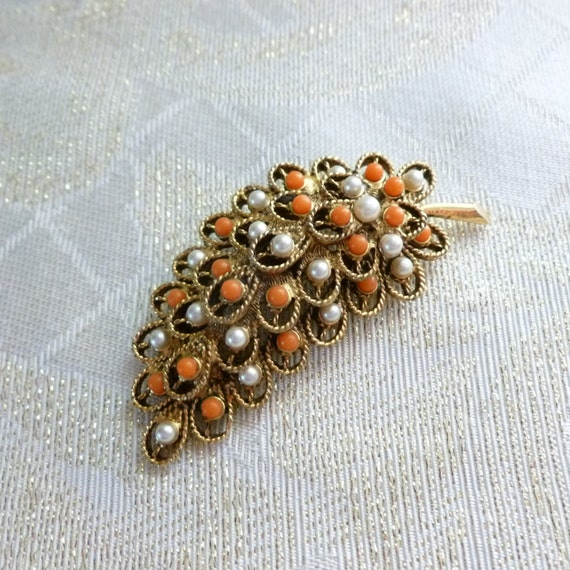 Vintage Large Brooch With Mini Pearl And Coral St… - image 5