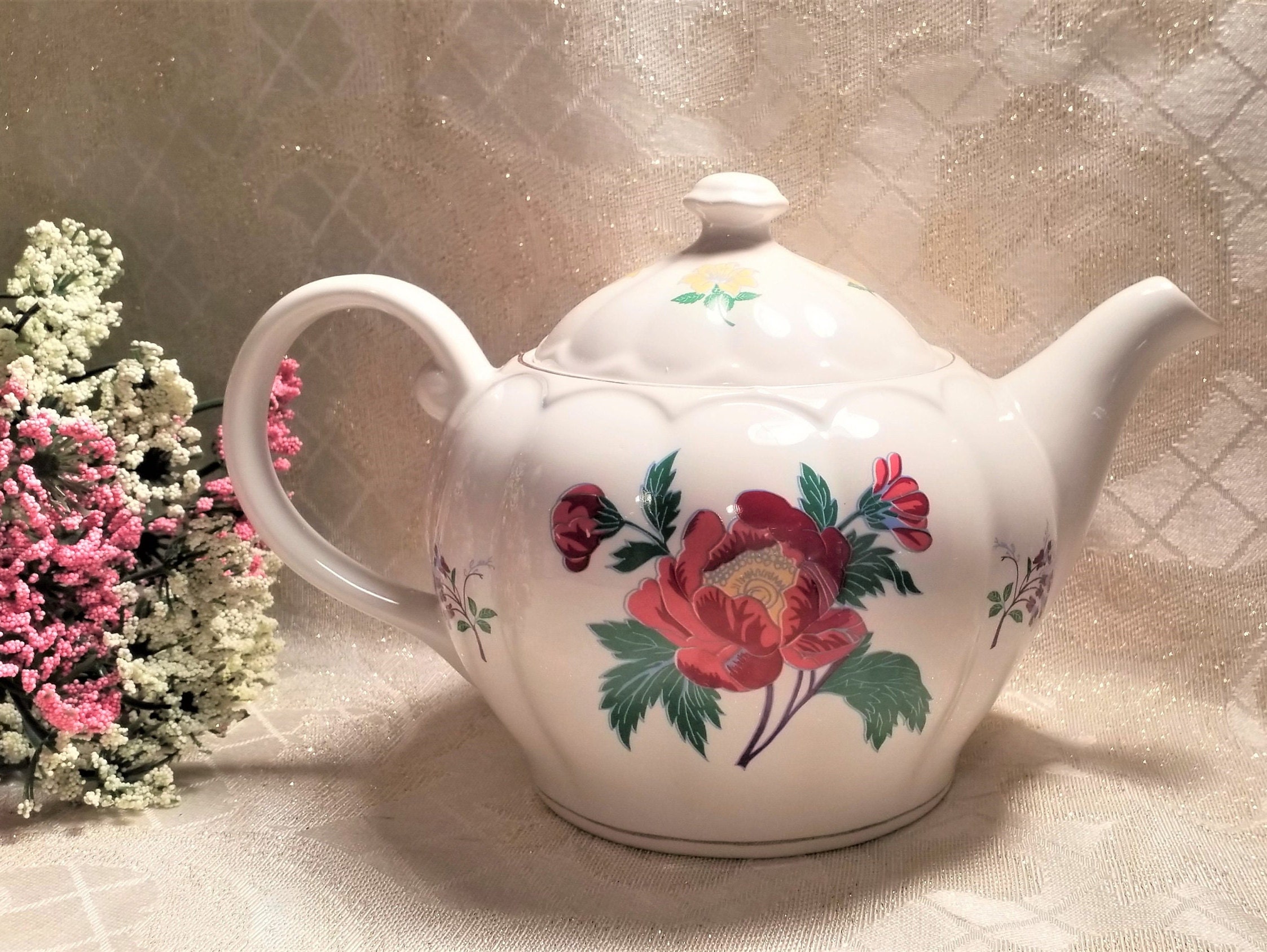 Laura Ashley 16 Ounce Teapot Vintage Collectible Laura Ashley