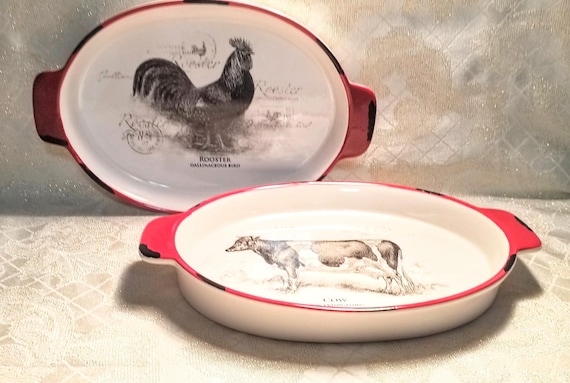 Ganz Farmhouse Decor Classic Rooster And Cow Casserole Style Dishes With Red And Black Trim Always FREE Domestic SHIPPING