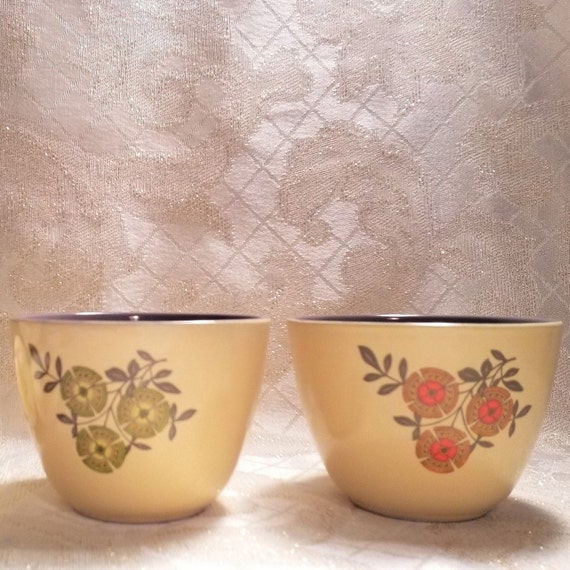 Vintage Custard Cups 1940s Retro Design Yellow Cups Floral  Pretty Purple Centers Exceptional Vintage Decor Always FREE Domestic SHIPPING