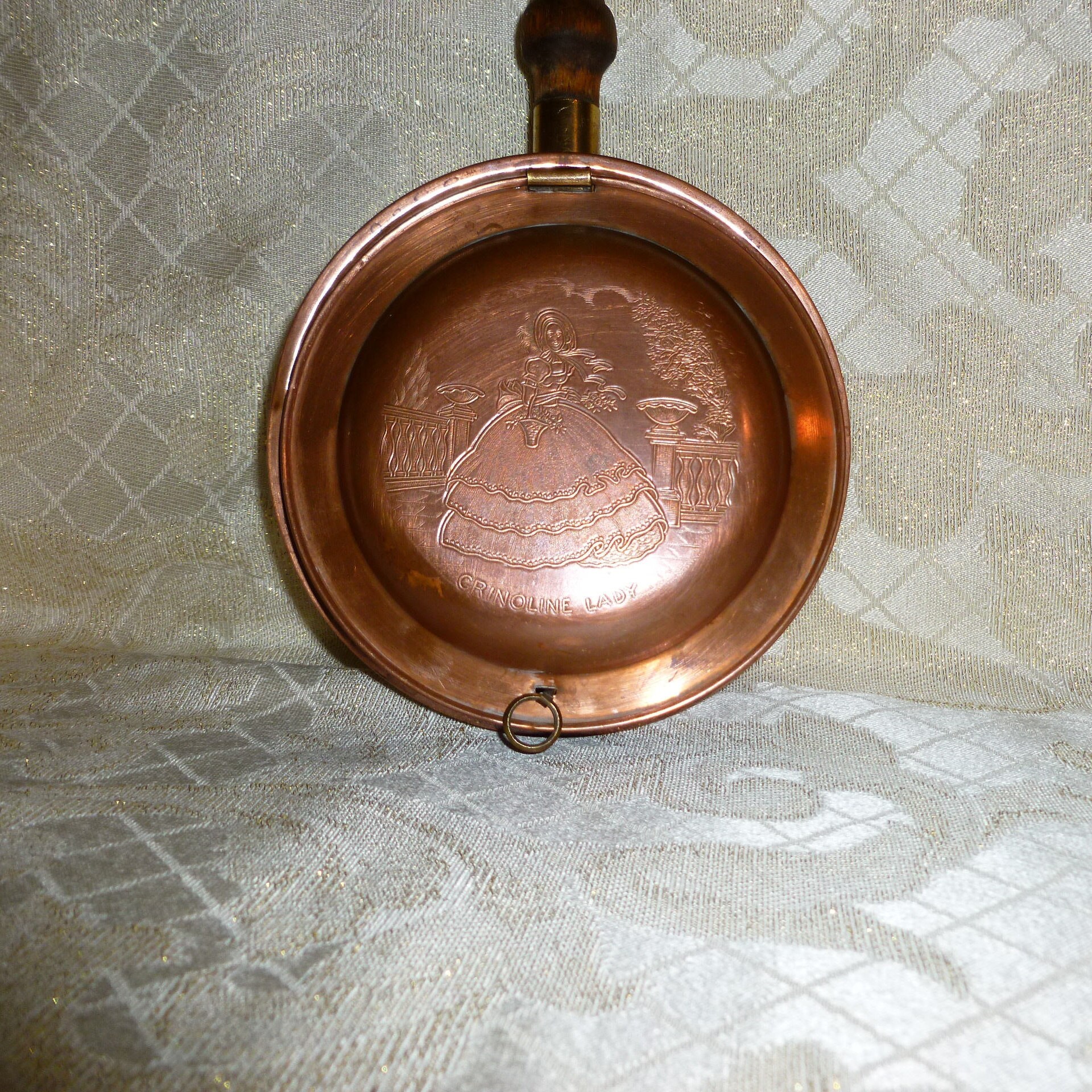 Copper Bed Warmer Crinoline Lady With Long Wooden Handle Ideal Colonial