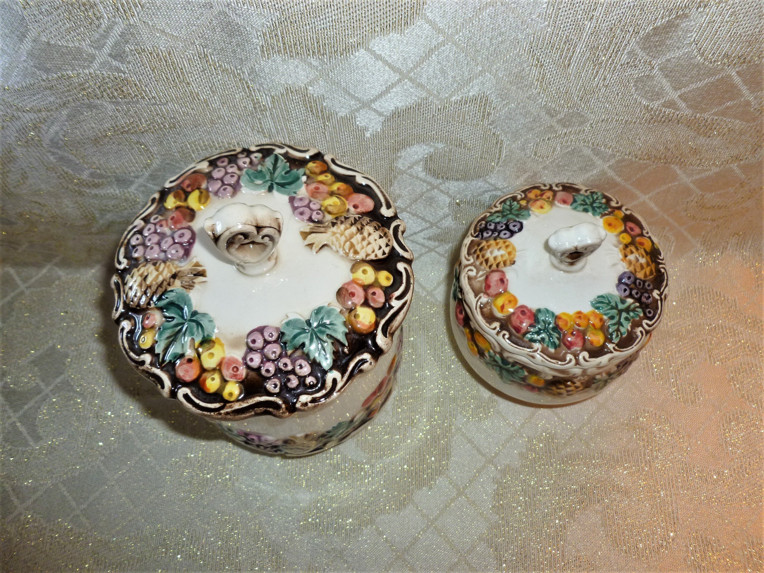 Carmel Coleccionibles ofrece un Lefton 1950s Della Robbia par | Etsy