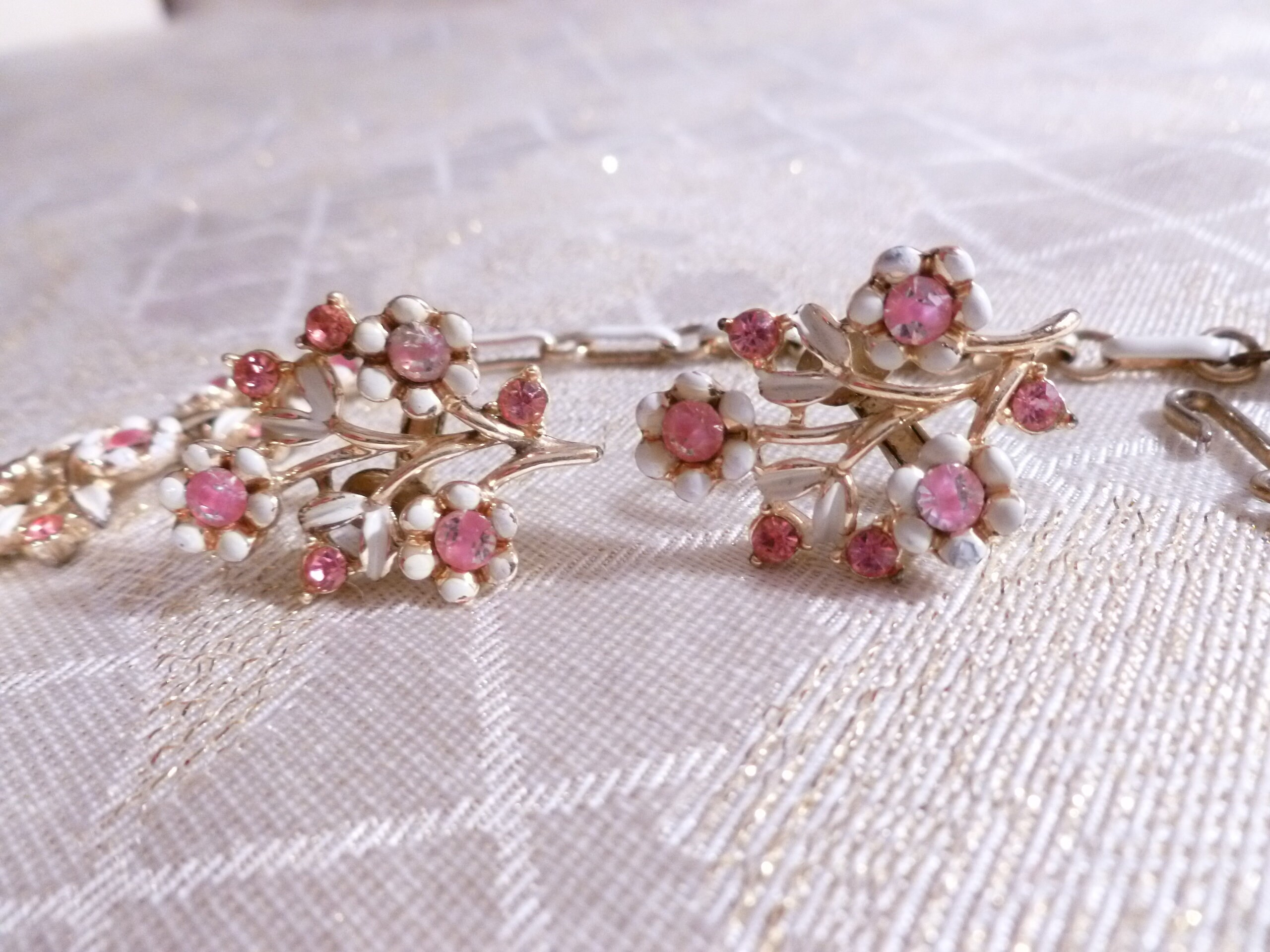 Vintage Coro Jewelry Pink Rhinestone And White Enameled
