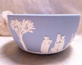 Wedgwood Blue Jasperware Neoclassical Relief Beautiful Bowl Ideal Display Item Excellent Condition Hallmarked Always FREE Domestic SHIPPING