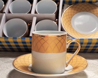 Yaushing Demitasse Set 12 Piece Set Beautiful Pattern Very Pretty Original Box Ideal For Special Occasions Always FREE Domestic SHIPPING