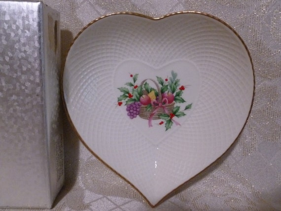 Beautiful Vintage Mikasa Heart Dish New With Original Box Fruit Foliage In Basket Design With Gold Trim Always FREE Domestic SHIPPING