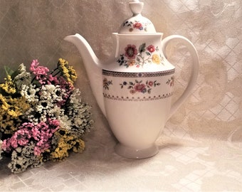 Royal Doulton Kingswood Vintage Fine China Breakfast Coffee/Teapot Approximately 32 Ounces Beautiful Display Always FREE Domestic SHIPPING