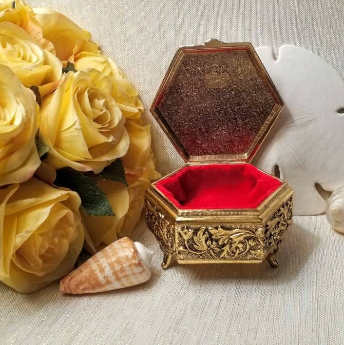 Jewelry Box Vintage Floral Top Metal Box Red Velvet Lining Ring Storage  Exceptional Gift CarmelCollectible.com Always FREE Domestic SHIPPING