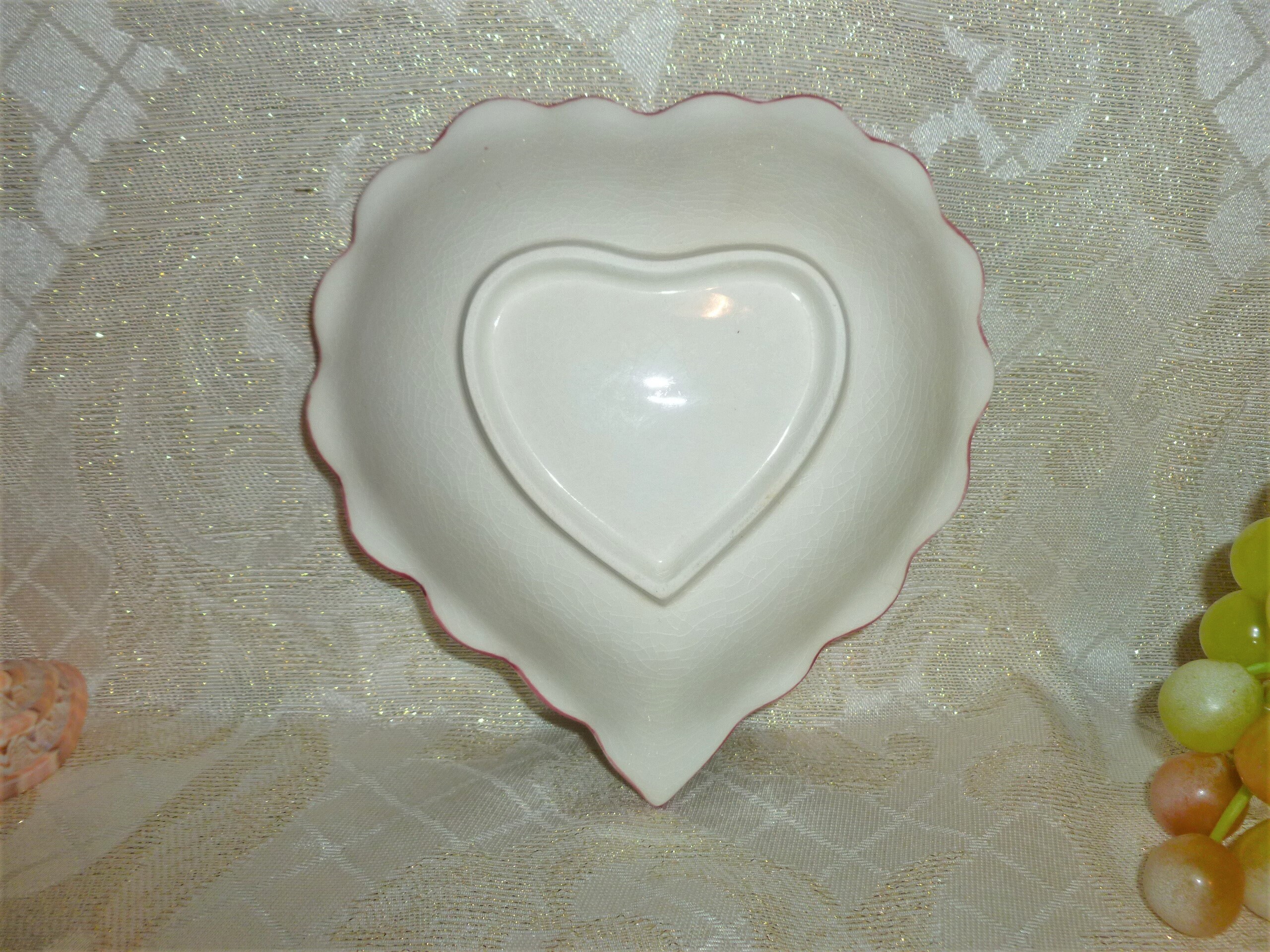 Vintage Ceramic Heart Pretty Floral Design Trinket Dish Candy Dish