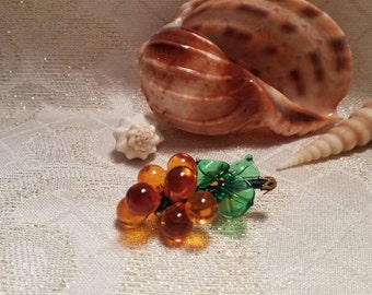 Vintage Grape Brooch Amber Glass And Green Glass Makeup A Beautiful Amber Grape Cluster Brooch Ideal Gift Always FREE Domestic SHIPPING