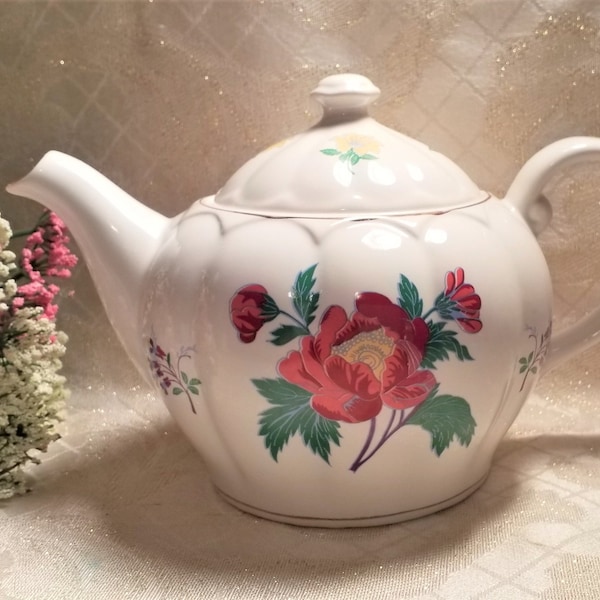 Laura Ashley 16 Ounce Teapot Vintage Collectible Laura Ashley Parfums London Paris New York Beautiful Floral Always FREE Domestic SHIPPING