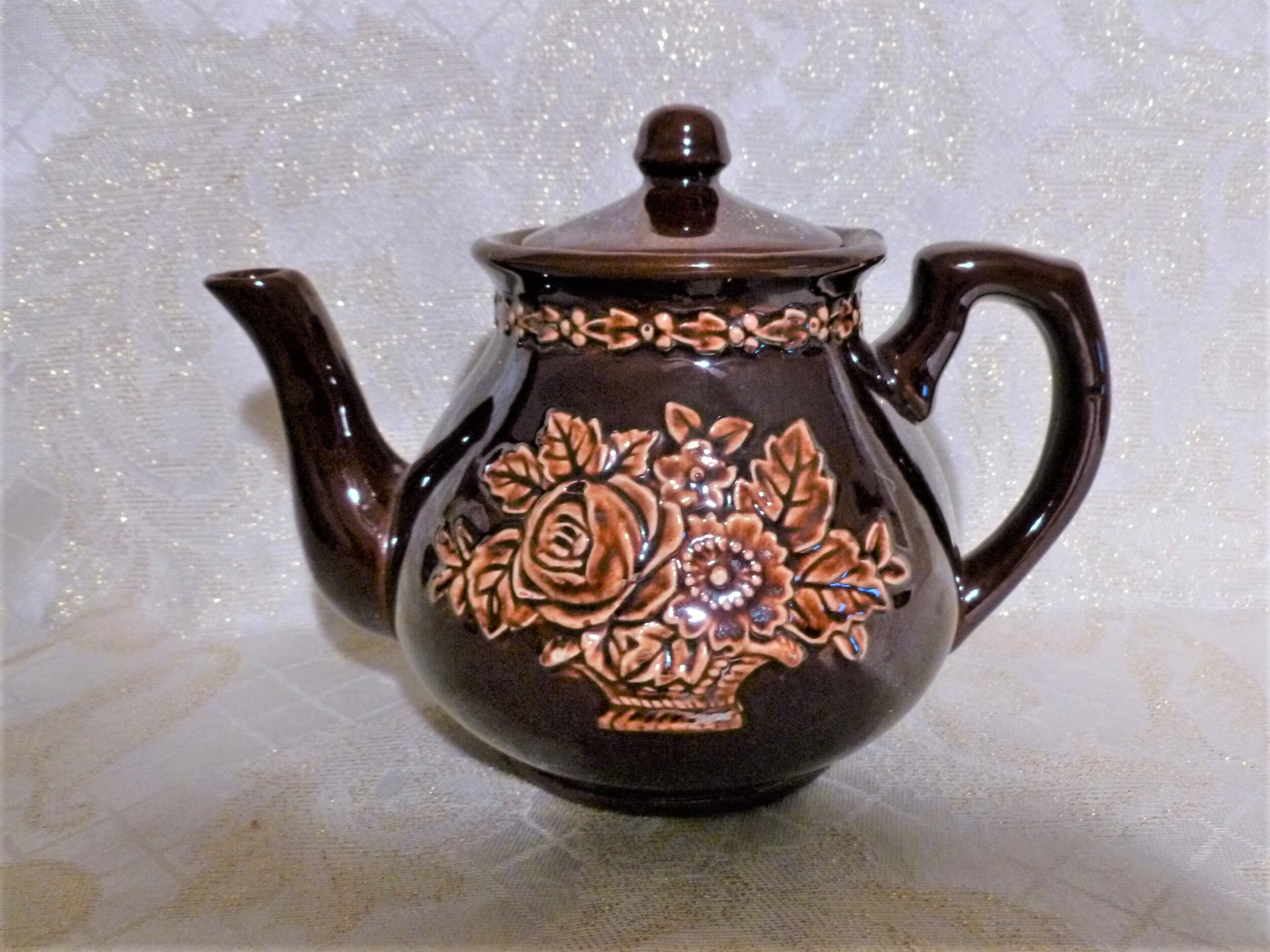 Carmel Collectibles Offers A Vintage Made In Occupied Japan Teapot Majolica Brown With A Lovely