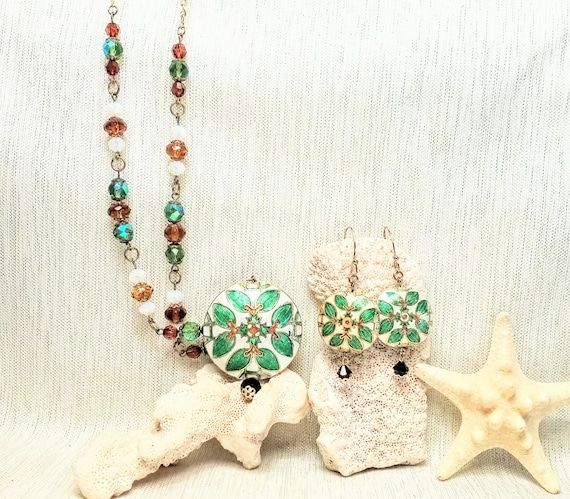 Beautiful Vintage Cloisonne Pendant With Matching Earrings Set Ideal Very Pretty Gift Set Original Box Always FREE Domestic SHIPPING