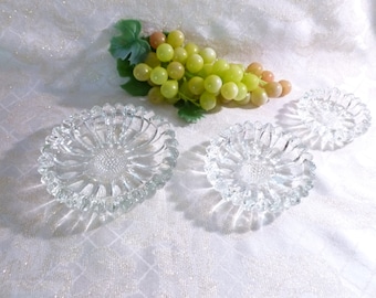 Hazel Atlas Set Of Three Sunflower Pattern Dishes Graduating Sizes SML Vintage Clear Glassware 1950s Retro Style Collectible Elegant Set