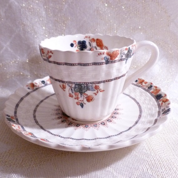 Copeland Vintage Mandalay Small Demitasse/Espresso Cup And Saucer Floral Basket Weave French Country Hallmarked FREE Domestic SHIPPING