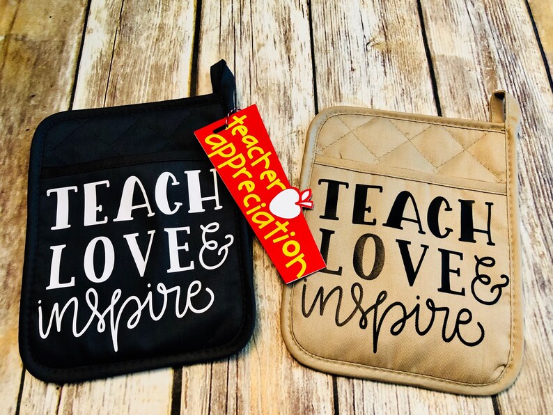 Girl Scout Leader Teaching Gifs Elementary Teacher Teach Love Inspire Teacher Appreciation Potholder Gift Set