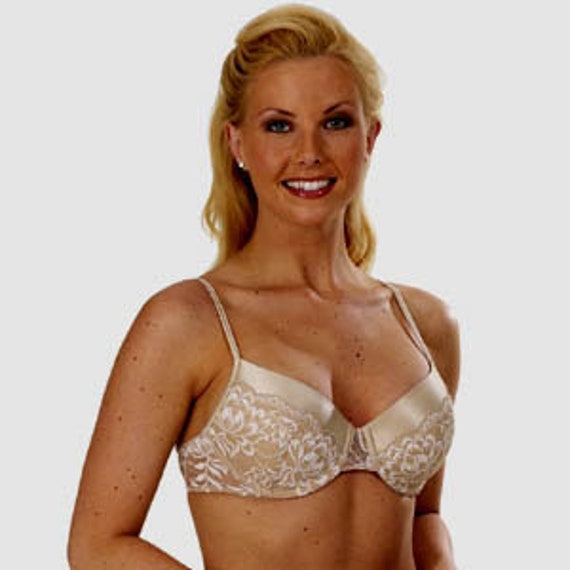 Vintage New with tags Wonderbra Love It Lace Ligh… - image 2