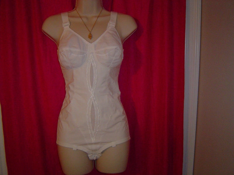 Vintage New Glamorise Special Request Full Support Underwire Body