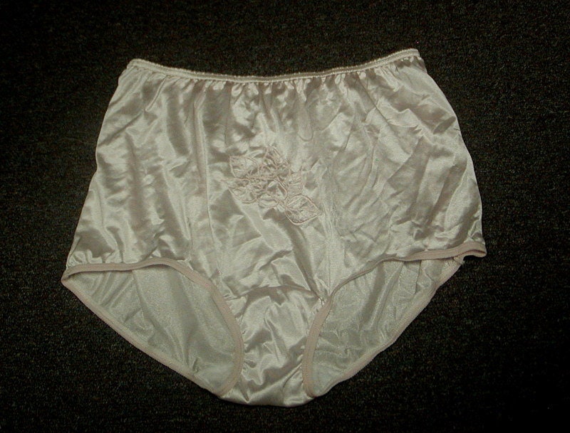 Vintage New Pink Petals Full Brief Nylon Panty With Full Rear Etsy