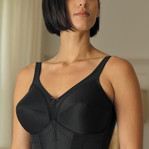 Vintage New With Tags Olga Dramatic Detail Full Figure Underwire Bra Tuxedo  Black 36DD -  Australia