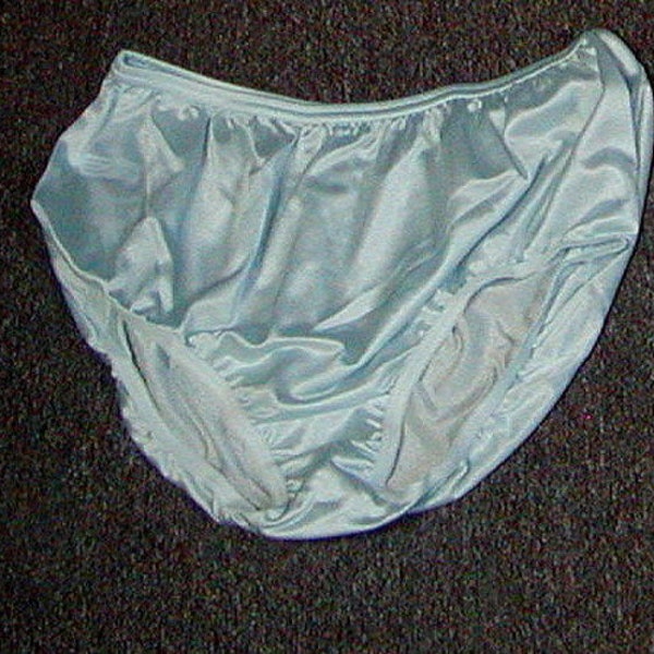 New Vintage Teri's Soft Touch Full Brief Nylon Panty Soft Blue